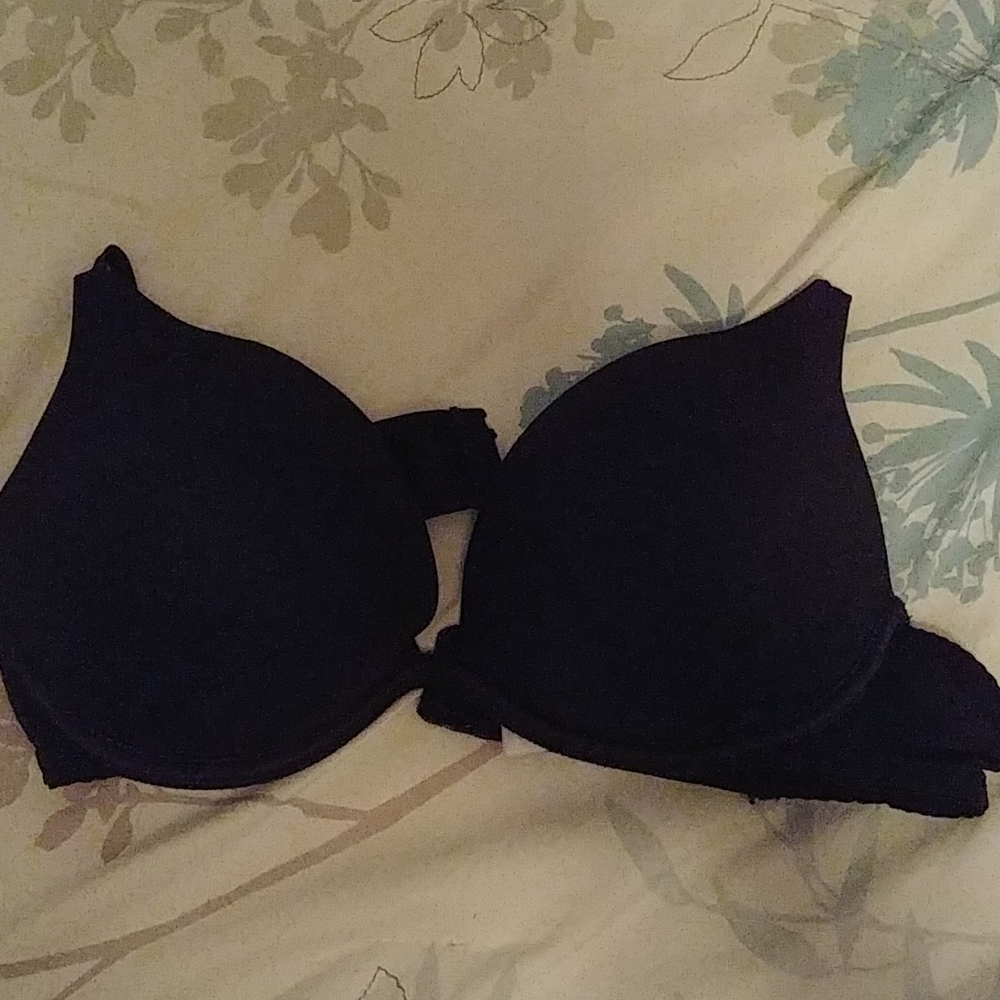 Black push-up bra. Size 34B